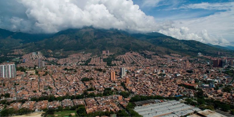 La calidad del aire afecta más a los menores de edad en Medellín.