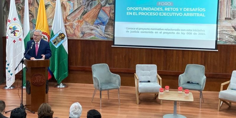 Néstor Iván Osuna, ministro de Justicia y el Derecho, estuvo en la Universidad de Medellín destacando las bondades del Proyecto de ley 08 de 2023.